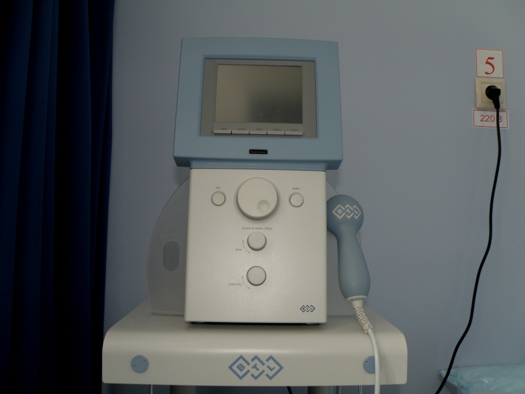физиотерапевтический аппарат BTL-5000 COMBI